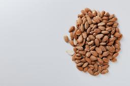 Almonds representing vitamin E